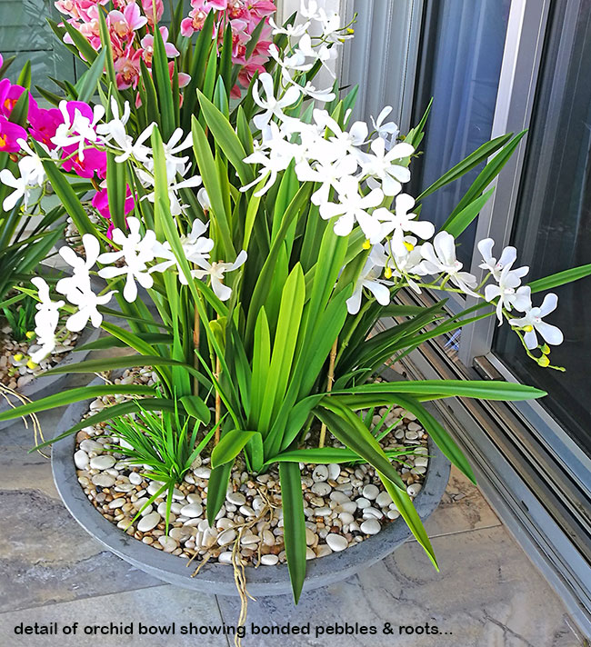 Colour & Greenery brighten-up penthouse balcony image 7